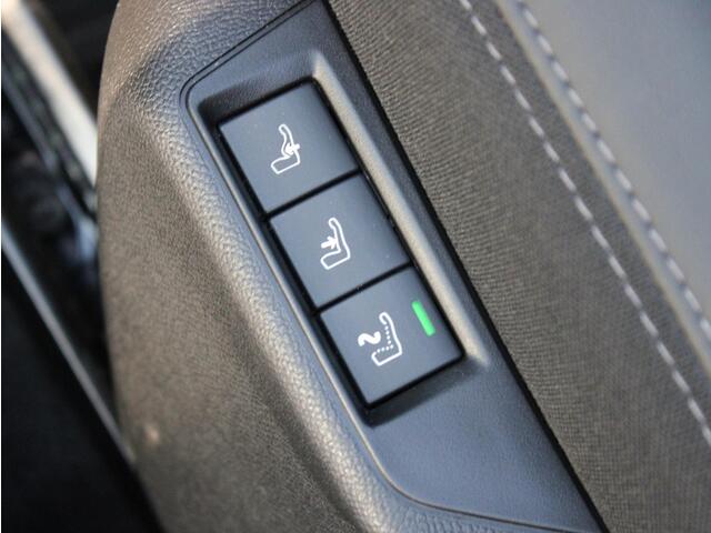 Peugeot 2008 1.2 PT 130 GT | Automaat | Camera / Navi / Alcantara / Stoelverw.