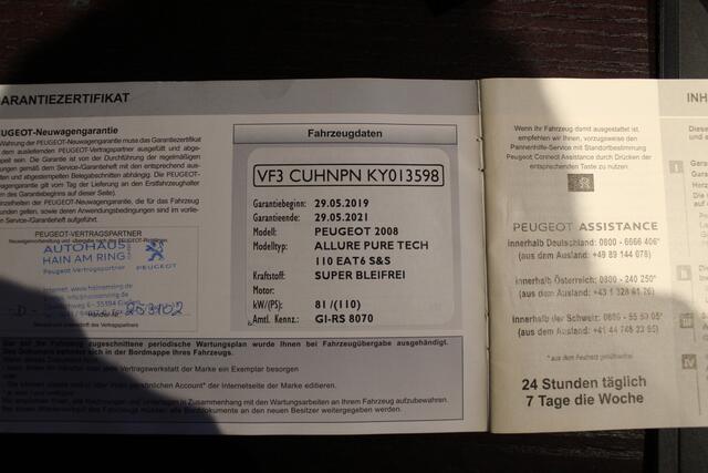 Peugeot 2008 1.2i "Allure" Half leder - Cruise - Navi !!! Automaat 110 Pk