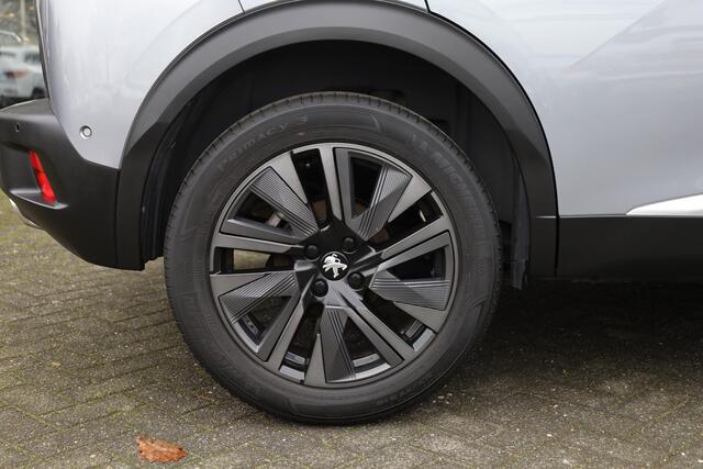 Peugeot 2008 1.2 PureTech GT Pack 131PK!! ALCANTARA/LEER CAMERA STOELVERWARMING CARPLAY DUO-TONE DAB 2xKEYLESS 2xPDC CRUISE 18"LMV