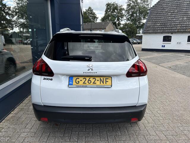 Peugeot 2008 1.2 Turbo 110PK Signature | 6-Bak | All Season banden | Navigatie | DAB+ | Cruise control | Airco | LED Dagrijverlichting | Dakrails | Sensoren achterzijde.