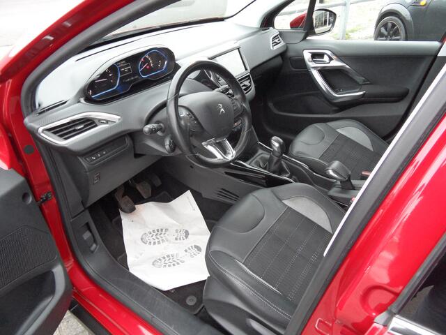 Peugeot 2008 1.2 PureTech Allure