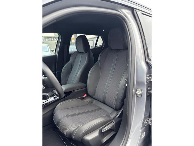 Peugeot 2008 HYBRID 145 e-DSC6 GT |Demo|GT-Line!|