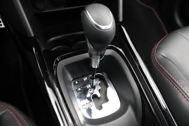 Peugeot 2008 1.2 PureTech GT Line |Pano|Stoelverwarming|Camera|