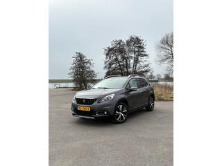 peugeot-2008-1.2-gt-line-pano-leder