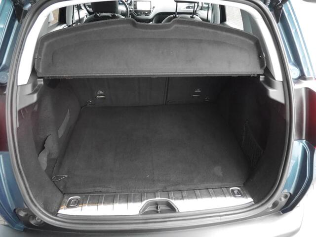 Peugeot 2008 1.2 PureTech Allure | Trekhaak | Lichtmetalen velgen | Apple carplay/Android auto | Regensensor | Achteruitrijcamera | DAB | Extra getint glas | Cruise control | Climate control