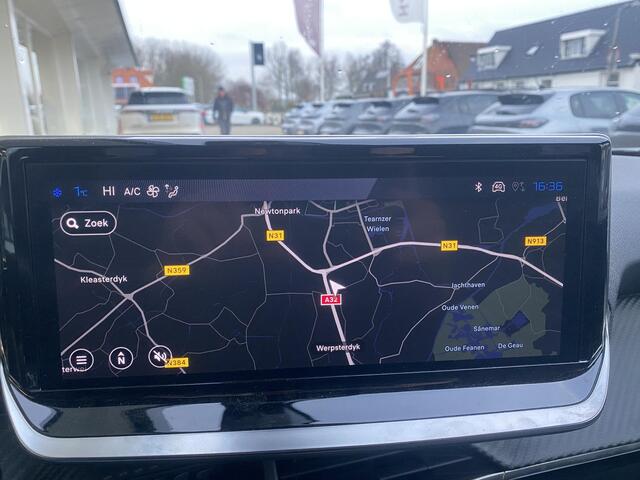 Peugeot 2008 1.2 Hybrid 145 Allure | Navigatie | Camera | Climate & Cruise Control | AppleCarplay/Android Auto |