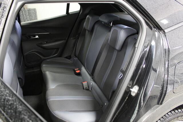 Peugeot 2008 1.5 BlueHDi Blue Lease Allure | 17'LMV | CLIMA | D-GLAS | CRUISE | CAMERA | DAB-RADIO | CARPLAY | NAVI | PDC |