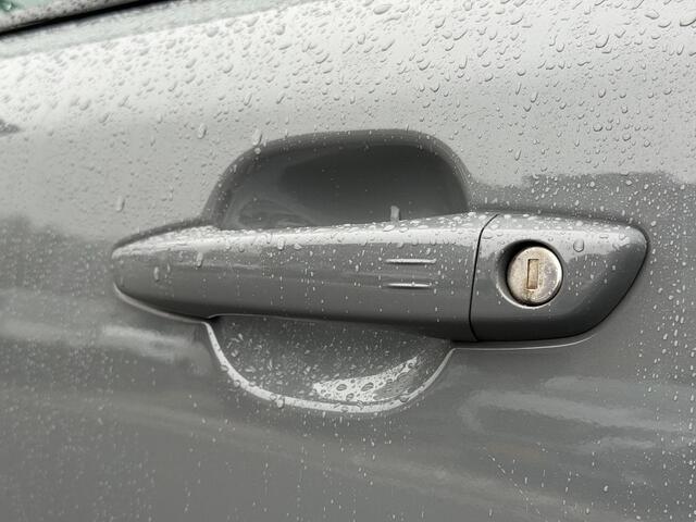 Peugeot 2008 GT Pack 1.2 PureTech 130PK EAT8 Automaat Navigatie, Camera Voor & Achter, Alcantara, Stoelverwarming, Massage