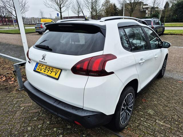 Peugeot 2008 1.2 PureTech Blue Lion