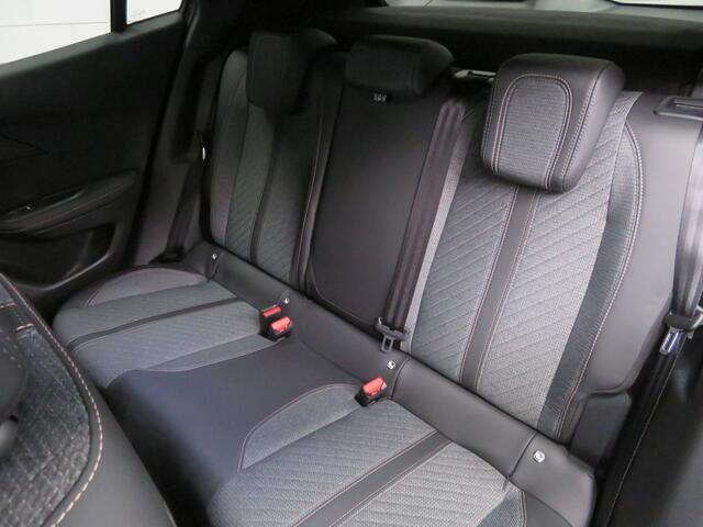 Peugeot 2008 1.2 Hyb 145 Allure