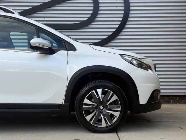 Peugeot 2008 1.2 PureTech Allure 2e Eigenaar|Navi|Pano|Trekhaak|Clima|Cruise|PDC|N.A.P|APK tot 07-2026
