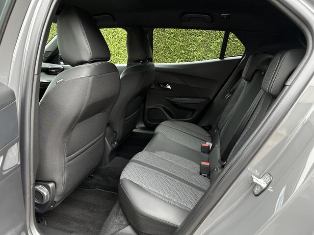 Peugeot 2008 1.2 PureTech 130pk Automaat Allure l ACC l BLIS l CAMERA l ECC l LED l NAVI l 28.000km