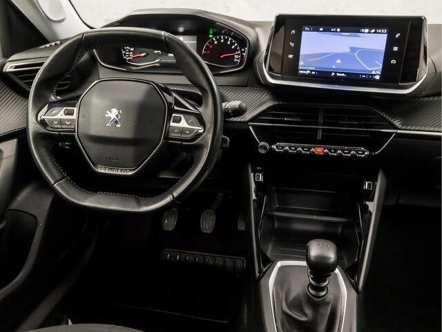 Peugeot 2008 1.2 PureTech Sport (APPLE CARPLAY, NAVIGATIE, PARKEERSENSOREN, SPORTSTOELEN, CRUISE, LM VELGEN, NIEUWE APK, NIEUWSTAAT)