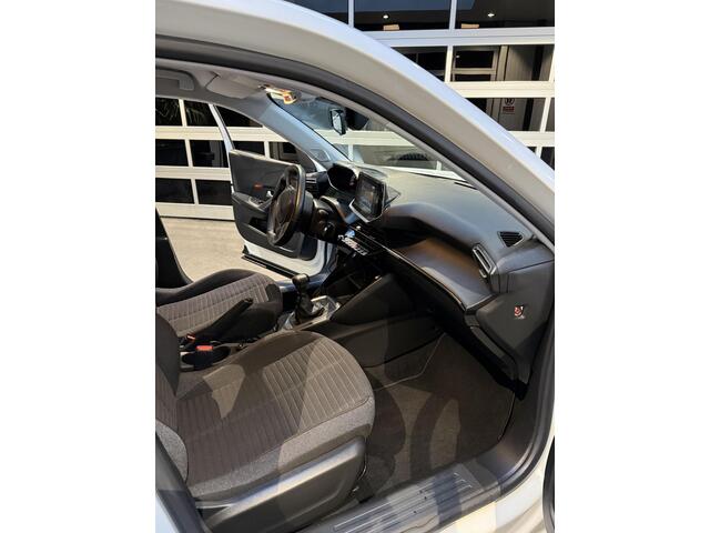 Peugeot 2008 1.2 PureTech Active