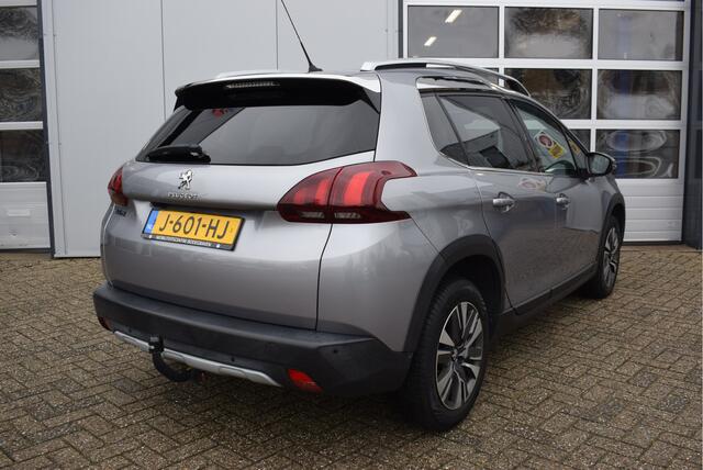 Peugeot 2008 1.2 Allure 110PK | Automaat | Trekhaak | Camera | Navi