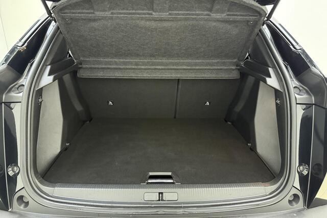 Peugeot 2008 1.2 PureTech Allure Pack 130 PK | Handgeschakeld | Camera | Parkeersensor | Cruise Control | Touchscreen | Mirror screen | Licht Metalen Velgen | 1e eigenaar