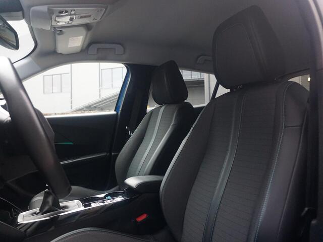 Peugeot 2008 1.2 PureTech Allure Pack All seasonbanden