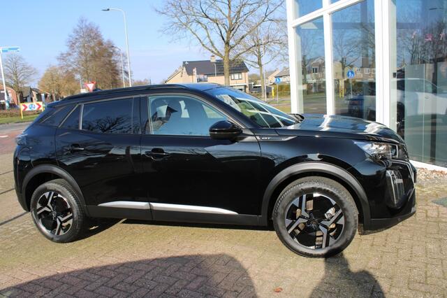 Peugeot 2008 1.2 Hybrid 136 GT