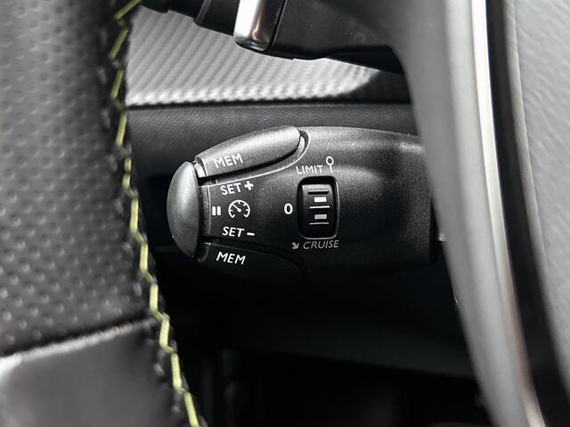 Peugeot 2008 130 PK Automaat GT | Rijklaar | Panoramadak | Achteruitrijcamera | Apple Carplay |