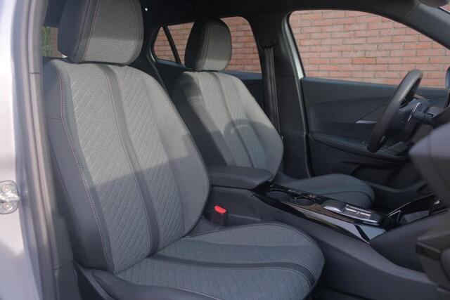 Peugeot 2008 1.2 Hybrid 145pk e-DCS6 Allure | Navi | App Connect | Adaptive Cruise | Keyless | Camera | Blind Spot | PDC