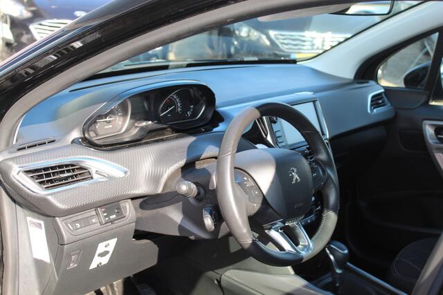 Peugeot 2008 1.2 PureTech Active//AUTOMAAT!!