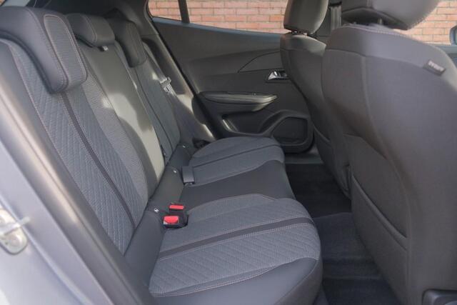 Peugeot 2008 1.2 Hybrid 145pk e-DCS6 Allure | Navi | App Connect | Adaptive Cruise | Keyless | Camera | Blind Spot | PDC