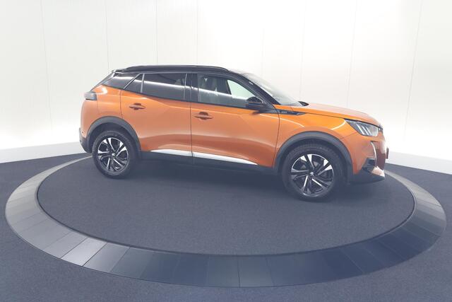 Peugeot 2008 PureTech 130 GT Pack | Leer-pakket | Camera | Dodehoekdetectie | Apple Carplay | Stoelverwarming