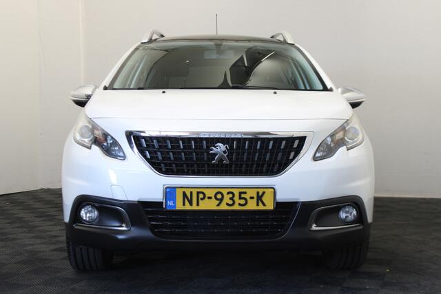 Peugeot 2008 1.2 PureTech Blue Lion |Pano|Navi|Trekhaak|