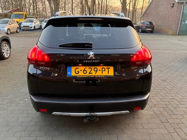 Peugeot 2008 1.2 PURETECH GT-LINE! AUTOMAAT/CAMERA/TREKHAAK/CARPLAY