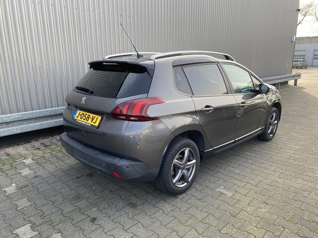 Peugeot 2008 1.2 PureTech Blue Lion Clima, CC, Carplay, Navi, PDC & Cam. LM, - Inruil Mogelijk -
