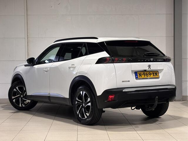Peugeot 2008 Allure Pack 1.2 Turbo 100pk | TREKHAAK | 3D i-COCKPIT® | CAMERA | NAVI | MISTLAMPEN | CLIMA | CRUISE