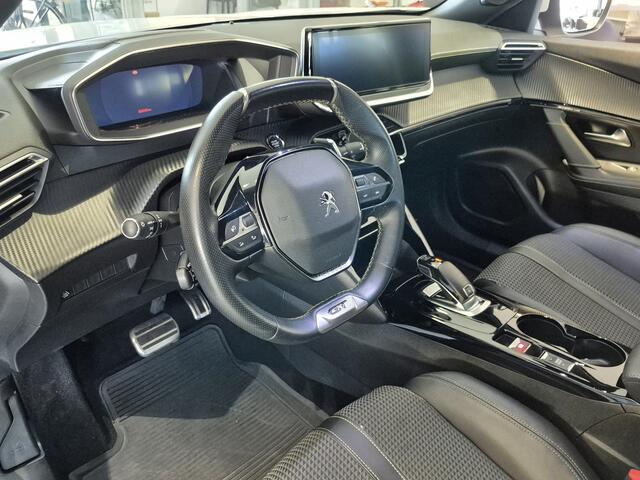 Peugeot 2008 1.2 PureTech GT-Line 155PK | Automaat | Navigatie | Camera | Parkeersensoren Voor en Achter | Parelmoer Lak |