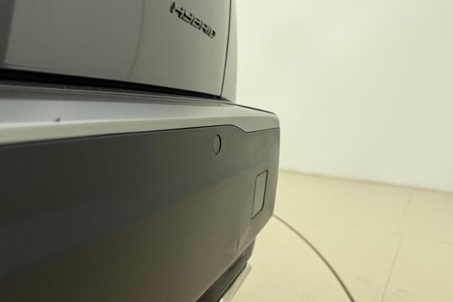 Peugeot 2008 1.2 Hybrid 145 Allure | Climate & Cruise Control | Parkeersensoren voor + achter | AppleCarplay/Android Auto |