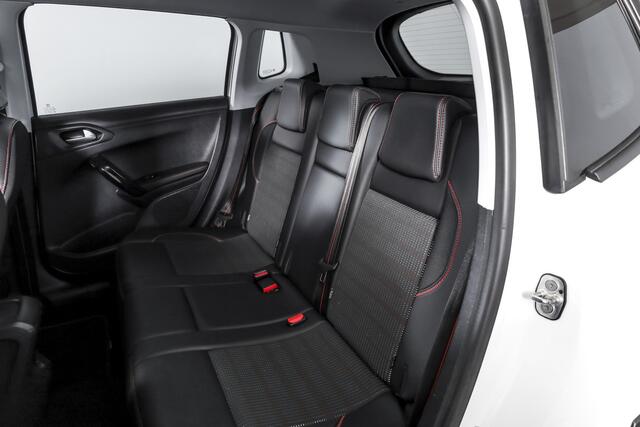 Peugeot 2008 1.2 PureTech 130 PK GT-line Orig. NL | Cruise | PDC | Camera | NAV + App. Connect | ECC | DAB | Trekhaak | LM 17" |