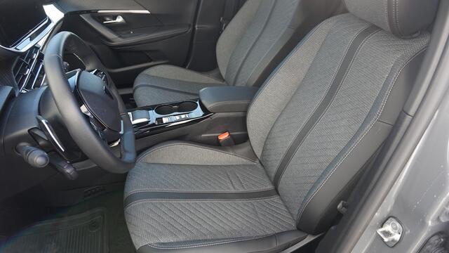 Peugeot 2008 1.2 Hybrid 145pk Allure Automaat | Afn Trekhaak