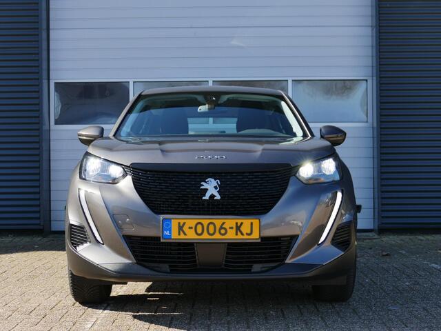Peugeot 2008 1.2 PureTech Active Pack | 100PK | Trekhaak | Cruise Control | Parkeer Sensoren Achter | Airco | Navigatie | Climate Control |