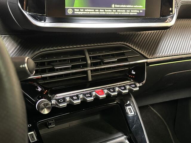 Peugeot 2008 1.2 PureTech GT-Line (VIRTUAL COCKPIT, APPLE CARPLAY, GROOT NAVI, 360 CAMERA, STOELVERWARMING, LEDER, SPORTSTOELEN, GETINT GLAS, ADAPTIVE CRUISE, NIEUWE APK, NIEUWSTAAT)