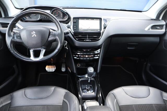 Peugeot 2008 1.2 PureTech Blue Lion Panoramadak, Navigatie, Apple Carplay, Camera, Cruise control