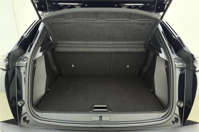 Peugeot 2008 1.2 Hybrid 145 Allure | Climate & Cruise Control | Parkeersensoren voor + achter | AppleCarplay/Android Auto |