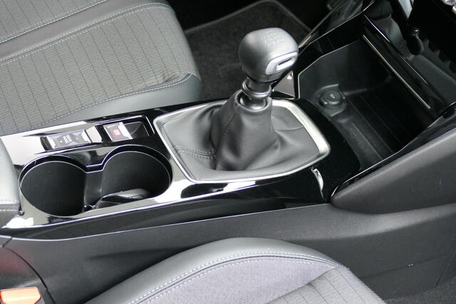 Peugeot 2008 1.2 130pk Allure Pack. Camera, Navi, Clima, Cruise, 17"LMV, Full Led Koplampen