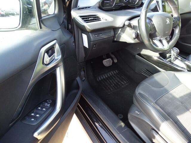 Peugeot 2008 1.2 PT ALLURE -Automaat-110 Pk-Navi-Clima-Cruise-Pdc-Blth-Leer-Pano