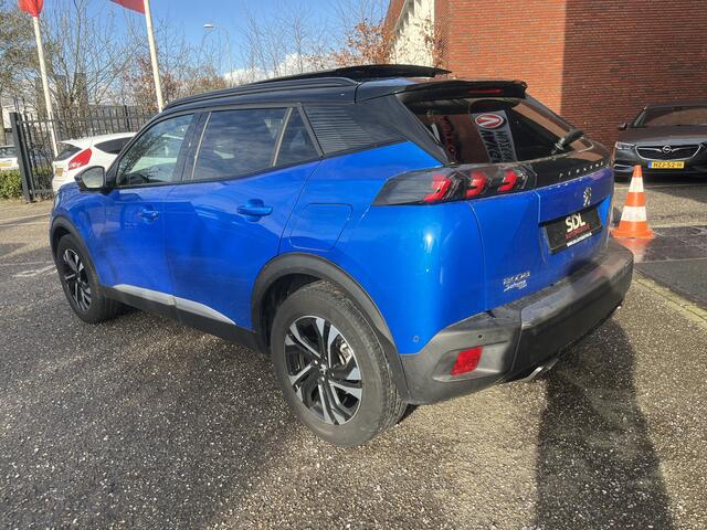 Peugeot 2008 1.2 PureTech GT-Line 131PK!! // SCHUIF-KANTELDAK // DODEHOEK // LED // CAMERA+SENSOREN // HALF LEDER // 3D COCKPIT //
