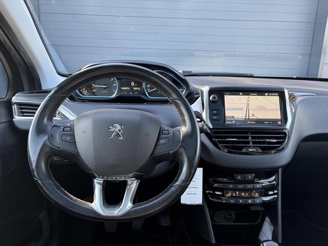 Peugeot 2008 1.2 PureTech Allure 2e Eigenaar,Pano,Navi,Trekhaak,Camera,110pk,Pdc,Clima,Cruise,Halfleder,N.A.P,Dealer Onderhouden,Apple Carplay/Android Auto,Apk tot 12-2026