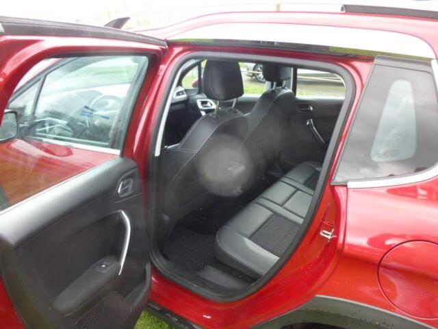 Peugeot 2008 1.2 PURETECH ALLURE / Pano dak/ Aplle Carplay/