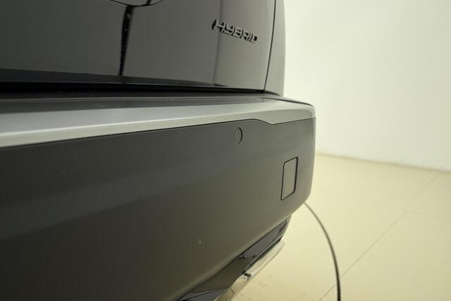 Peugeot 2008 1.2 Hybrid 145 Allure | Climate & Cruise Control | Parkeersensoren voor + achter | AppleCarplay/Android Auto |