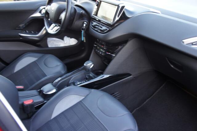 Peugeot 2008 1.2 PURETECH ALLURE NW DISTRIBUTIE H.LEDER/NAVI/CAMERA/CRUISE/PDC PERFECTE STAAT