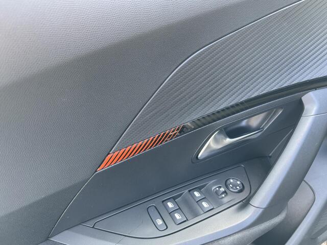 Peugeot 2008 1.2 PureTech Active Pack | Apple carplay/Android auto | Trekhaak | Automaat | Achteruitrijcamera | Navigatie | Automatische airco | Cruise control |