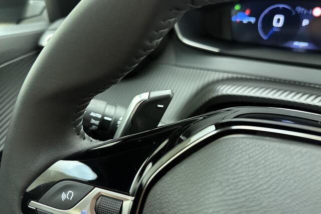 Peugeot 2008 1.2 Hybrid 145 Allure | Camera V+A | Adaptieve Cruise Control | Stoelverwarming | Apple Carplay/Android Auto draadloos | Lichtmetalen velgen