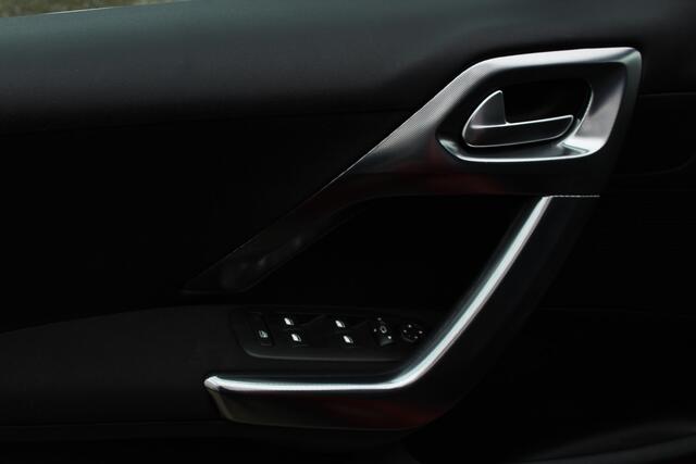 Peugeot 2008 1.2 PureTech Allure trekhaak clima cruise half leer enz.