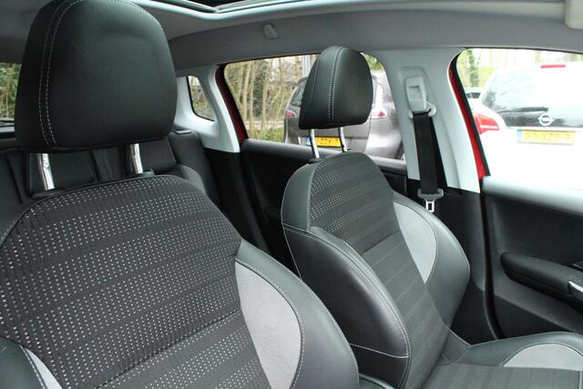 Peugeot 2008 1.2 PureTech Allure trekhaak clima cruise half leer enz.